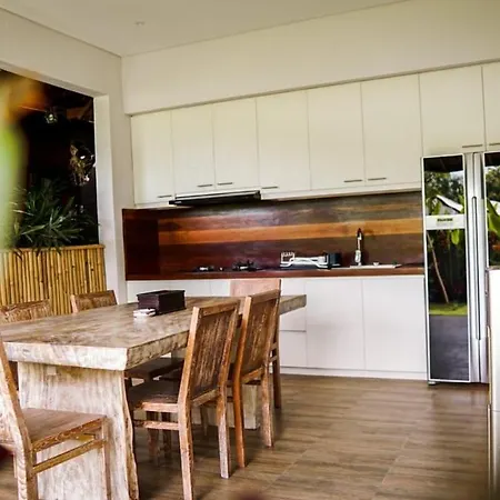 Kirana Guest House Canggu